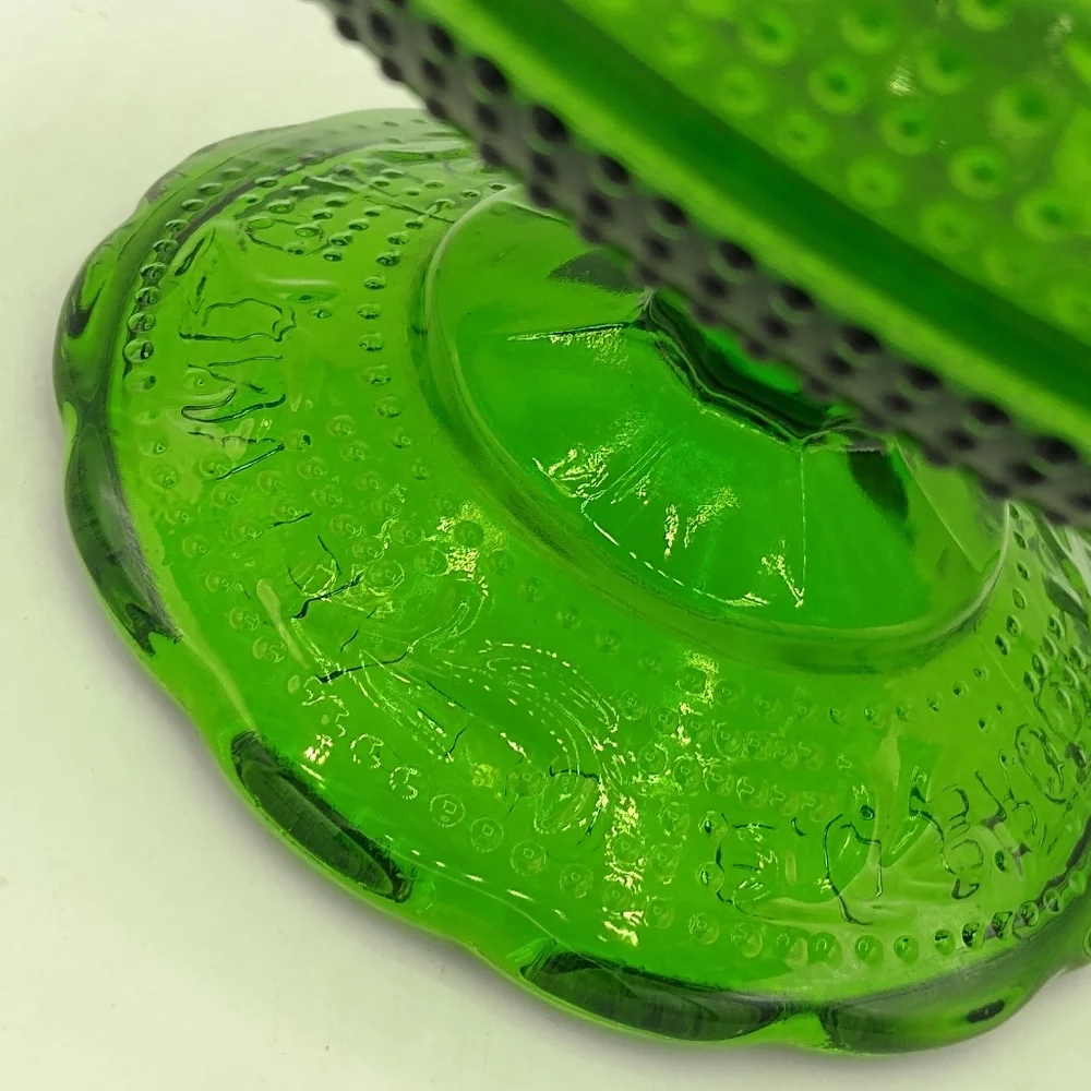 E.O. Brody Emerald Green Pressed Glass Scalloped Pedestal Bowl Vintage Compote - Picture 5 of 15